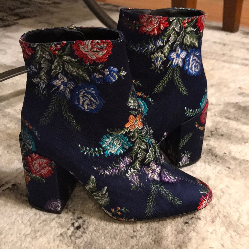 Zara embroidered booties